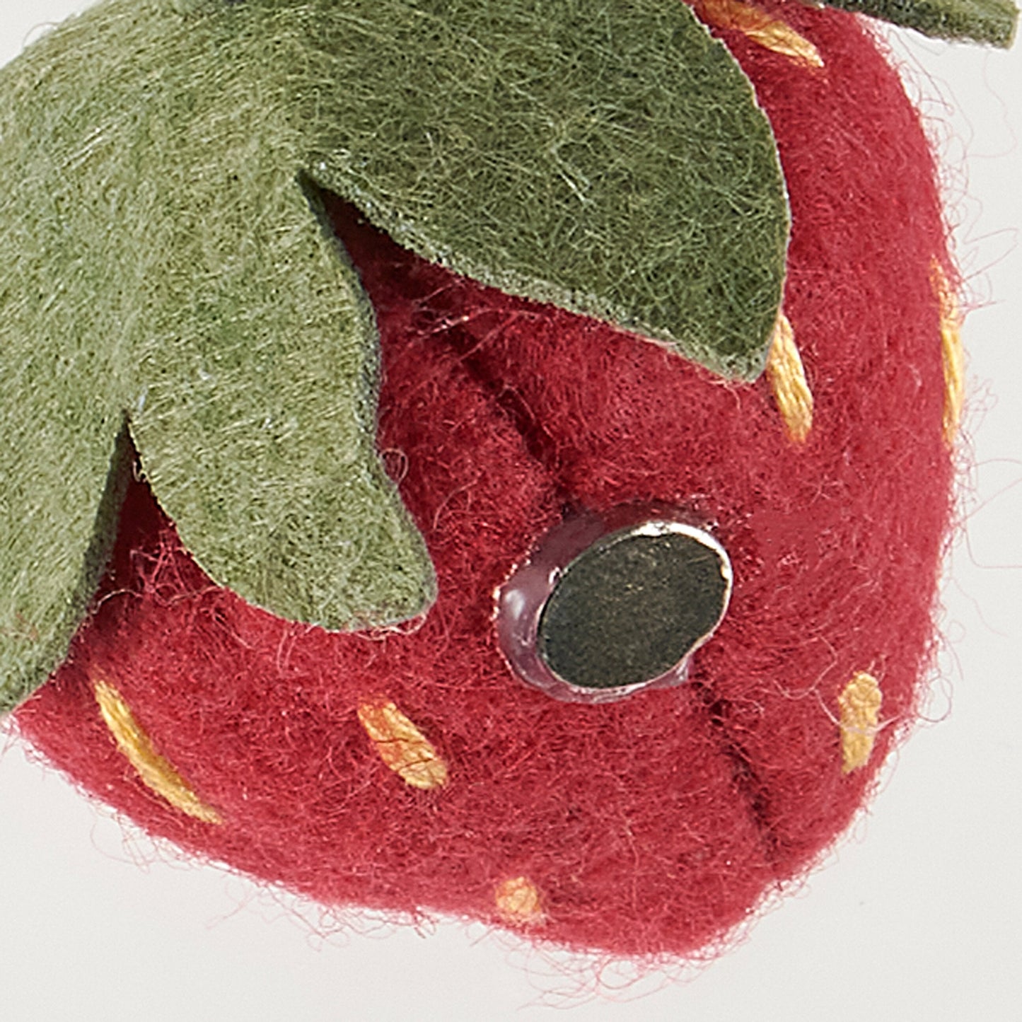 Strawberry Felt Magnet Set Primitives by Kathy