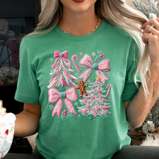 Holly Tree Coquette Christmas T-Shirt - Faux Yarn
